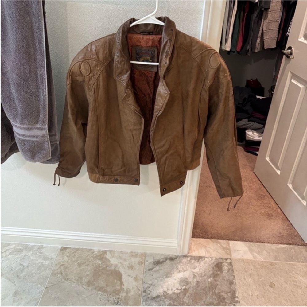 New no tags Classic open front Tan Leather Jacket for Women